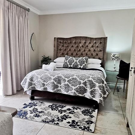 Bokmakierie Gastehuis Emalahleni Pty Ltd Witbank Exterior foto